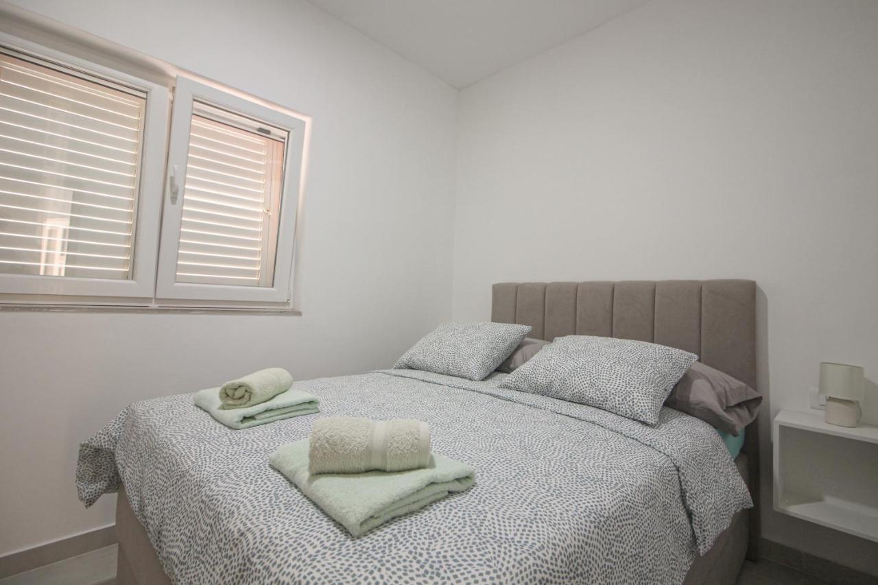 Apartman Toni Rogoznica  Exterior photo
